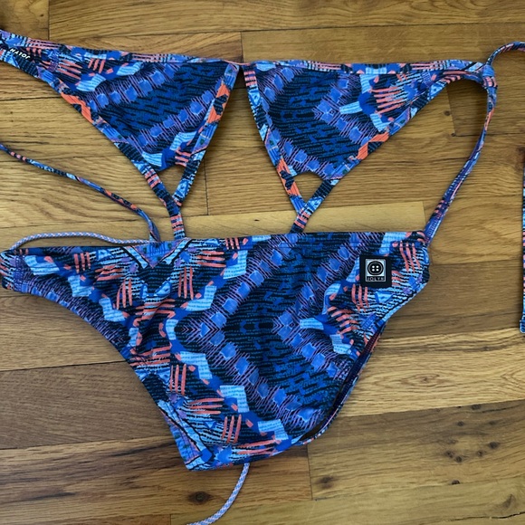 Colorful Patterned Bikini Set - Picture 2 of 3
